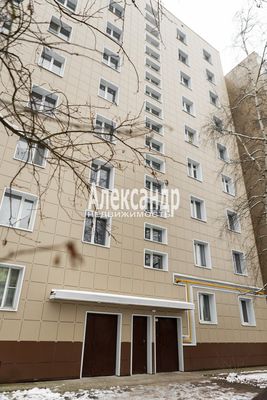 Продам трехкомнатную (3-комн.) квартиру, 25 Октября пр-кт, 46к1, Гатчина г