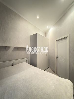 Продам 2-комн. в 10-комн. квартире, Большой П.С. пр-кт, 49/18, Санкт-Петербург г