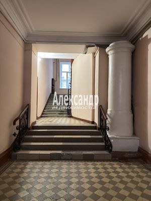 Продам 2-комн. в 10-комн. квартире, Большой П.С. пр-кт, 49/18, Санкт-Петербург г