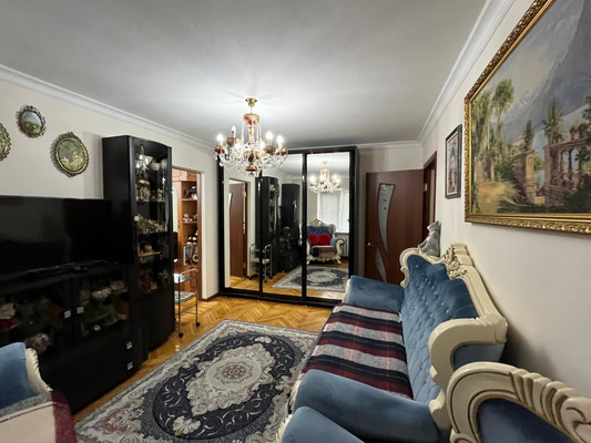 Продам двухкомнатную (2-комн.) квартиру, Кирова ул, 10, Нальчик г