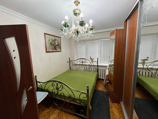 Продам двухкомнатную (2-комн.) квартиру, Кирова ул, 10, Нальчик г