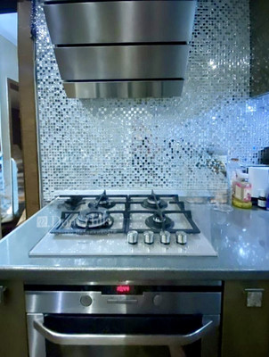 Продам трехкомнатную (3-комн.) квартиру, Великой Победы б-р, 21, Волгодонск г