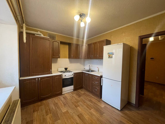 Продам однокомнатную (1-комн.) квартиру, Интернациональная ул, 16к6, Рязань г