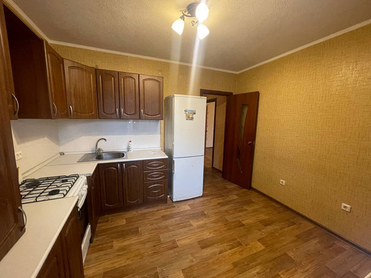 Продам однокомнатную (1-комн.) квартиру, Интернациональная ул, 16к6, Рязань г