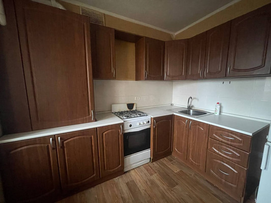 Продам однокомнатную (1-комн.) квартиру, Интернациональная ул, 16к6, Рязань г