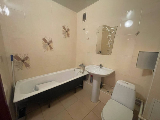 Продам однокомнатную (1-комн.) квартиру, Интернациональная ул, 16к6, Рязань г