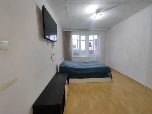 Продам двухкомнатную (2-комн.) квартиру, Кировоградская ул, 24к1, Москва г