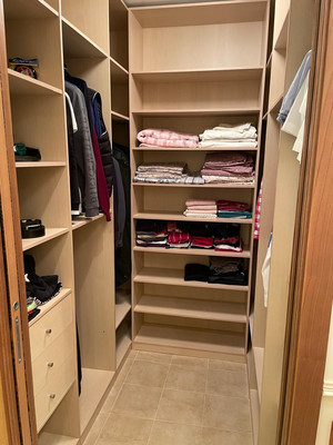 Продам трехкомнатную (3-комн.) квартиру, Ярцевская ул, 27к1, Москва г