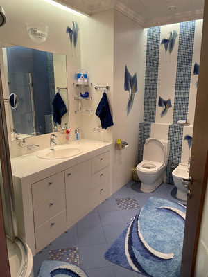 Продам трехкомнатную (3-комн.) квартиру, Ярцевская ул, 27к1, Москва г