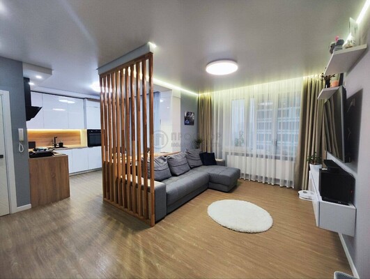 Продам двухкомнатную (2-комн.) квартиру, Тюменский проезд, 3к3, Москва г