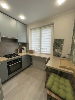 Продам двухкомнатную (2-комн.) квартиру, Краснодарская ул, 20/1, Москва г