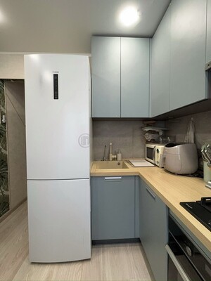 Продам двухкомнатную (2-комн.) квартиру, Краснодарская ул, 20/1, Москва г