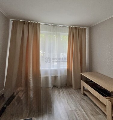 Продам двухкомнатную (2-комн.) квартиру, Краснодарская ул, 20/1, Москва г