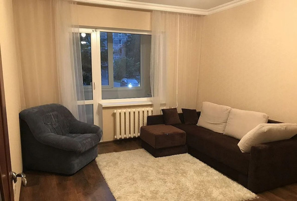 Продам однокомнатную (1-комн.) квартиру, Машиностроительная ул, 74, Калининград г