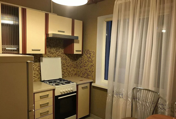 Продам однокомнатную (1-комн.) квартиру, Машиностроительная ул, 74, Калининград г