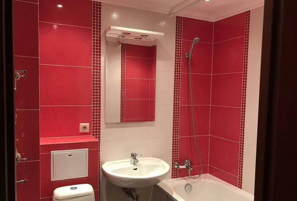 Продам однокомнатную (1-комн.) квартиру, Машиностроительная ул, 74, Калининград г