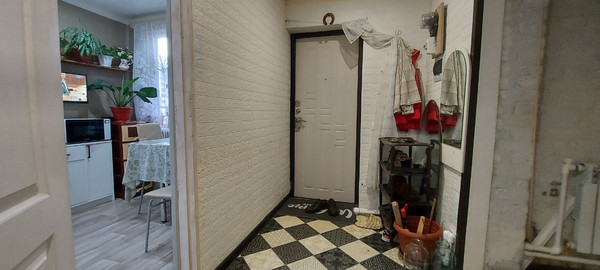 Продам двухкомнатную (2-комн.) квартиру, Гражданский пер, 9, Туапсе г