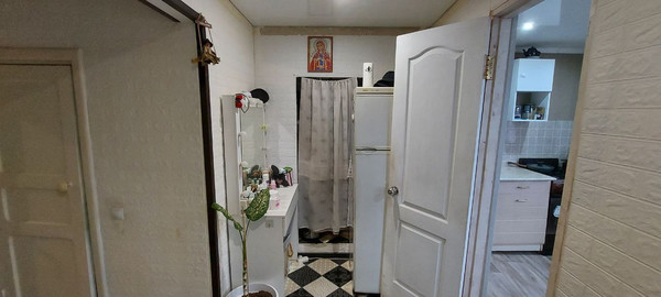 Продам двухкомнатную (2-комн.) квартиру, Гражданский пер, 9, Туапсе г