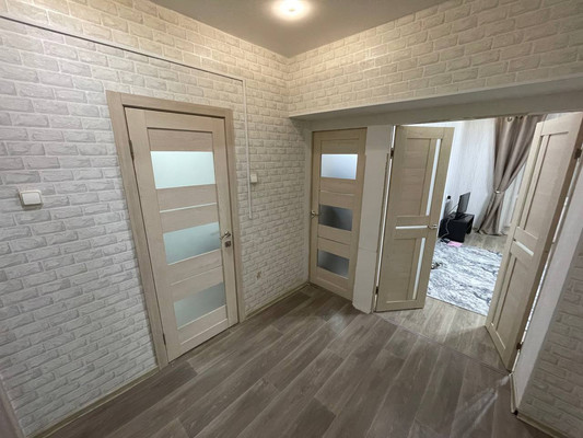 Продам однокомнатную (1-комн.) квартиру, Кирова ул, 35, Ханты-Мансийск г