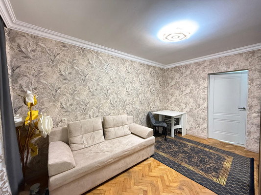 Продам двухкомнатную (2-комн.) квартиру, Ватутина ул, 9, Нальчик г