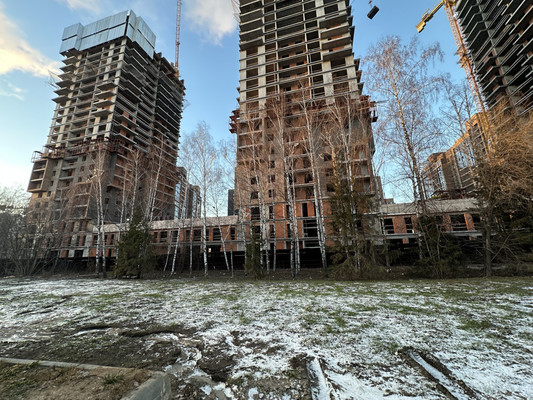 Продам двухкомнатную (2-комн.) квартиру (долевое), Родины ул, 20к1, Казань г