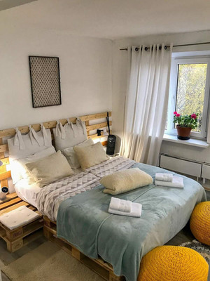 Продам однокомнатную (1-комн.) квартиру, Зоологическая ул, 1, Калининград г