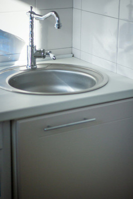 Продам однокомнатную (1-комн.) квартиру, Зоологическая ул, 1, Калининград г