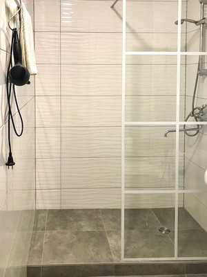 Продам однокомнатную (1-комн.) квартиру, Зоологическая ул, 1, Калининград г