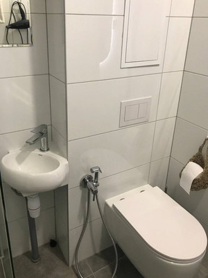 Продам однокомнатную (1-комн.) квартиру, Зоологическая ул, 1, Калининград г