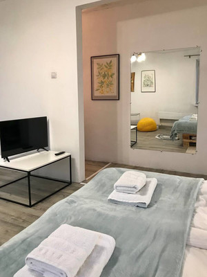 Продам однокомнатную (1-комн.) квартиру, Зоологическая ул, 1, Калининград г