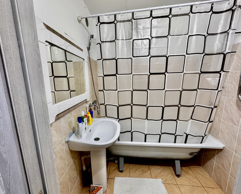 Продам двухкомнатную (2-комн.) квартиру, Казанская ул, 37, Ишим г