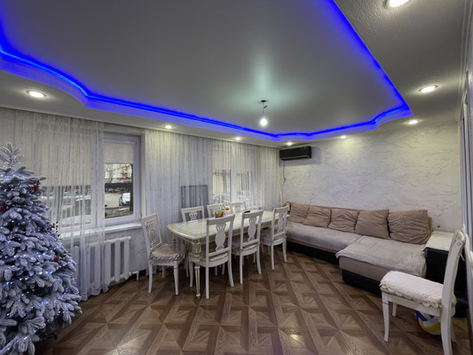 Продам трехкомнатную (3-комн.) квартиру, 2 Таманской Дивизии ул, 428, Нальчик г