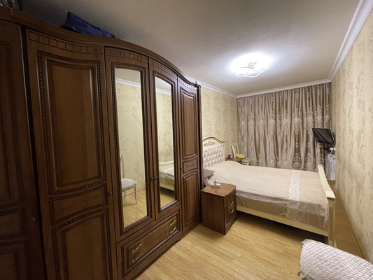 Продам трехкомнатную (3-комн.) квартиру, 2 Таманской Дивизии ул, 428, Нальчик г