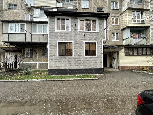 Продам трехкомнатную (3-комн.) квартиру, 2 Таманской Дивизии ул, 428, Нальчик г