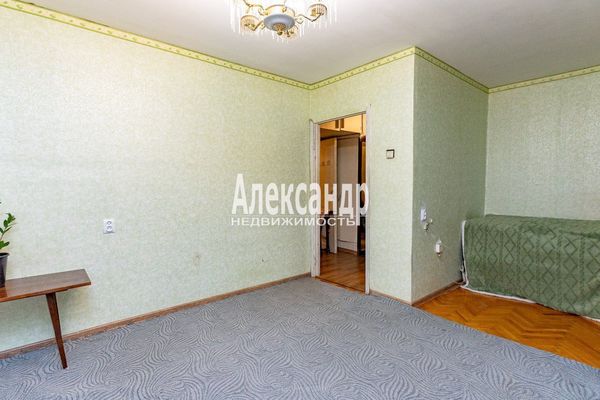 Продам однокомнатную (1-комн.) квартиру, Космонавтов пр-кт, 92, Санкт-Петербург г