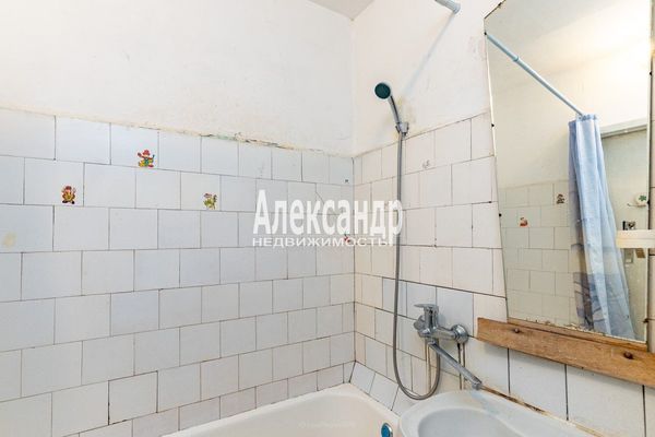 Продам однокомнатную (1-комн.) квартиру, Космонавтов пр-кт, 92, Санкт-Петербург г