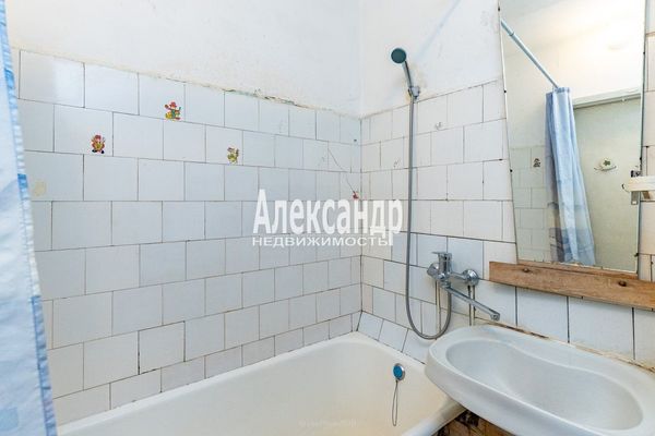 Продам однокомнатную (1-комн.) квартиру, Космонавтов пр-кт, 92, Санкт-Петербург г