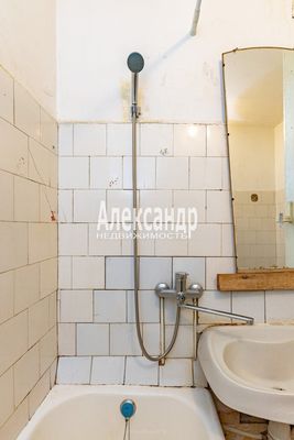 Продам однокомнатную (1-комн.) квартиру, Космонавтов пр-кт, 92, Санкт-Петербург г