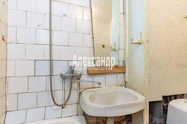 Продам однокомнатную (1-комн.) квартиру, Космонавтов пр-кт, 92, Санкт-Петербург г