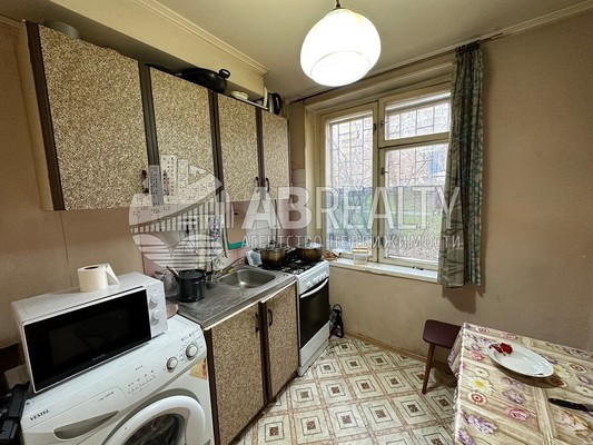 Продам двухкомнатную (2-комн.) квартиру, Медиков ул, 26к2, Москва г