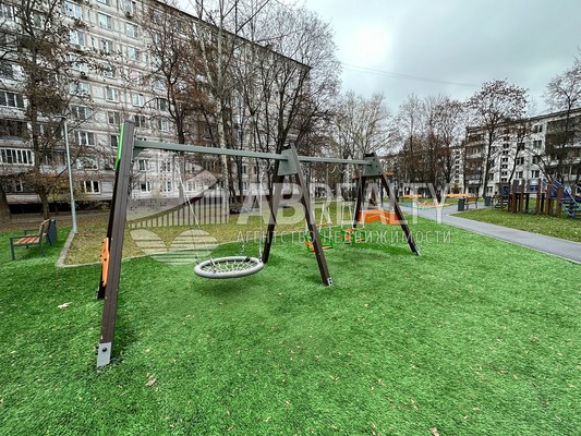 Продам двухкомнатную (2-комн.) квартиру, Медиков ул, 26к2, Москва г