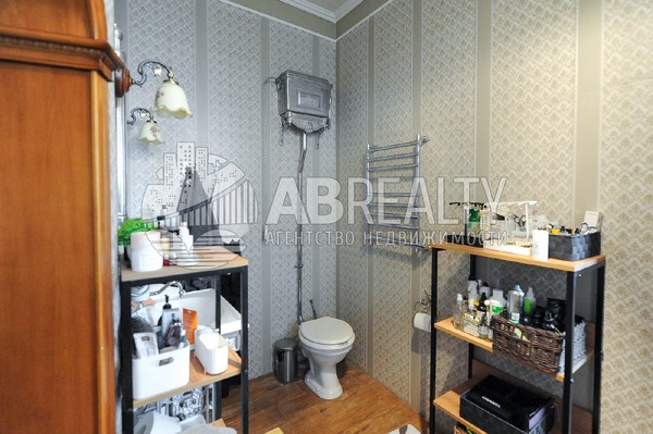 Продам многокомнатную квартиру, Пятницкая ул, 57с2, Москва г