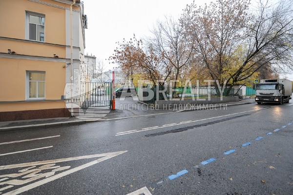 Продам многокомнатную квартиру, Пятницкая ул, 57с2, Москва г