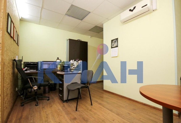 Продам двухкомнатную (2-комн.) квартиру, Партизана Железняка ул, 9А, Красноярск г