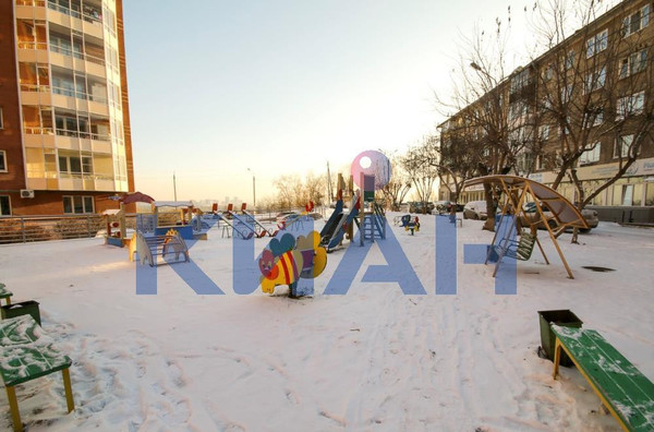 Продам двухкомнатную (2-комн.) квартиру, Партизана Железняка ул, 9А, Красноярск г
