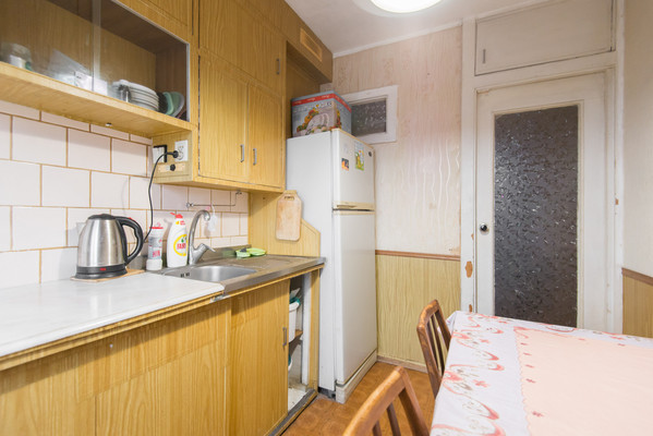 Продам трехкомнатную (3-комн.) квартиру, Волкова ул, 4к2, Ростов-на-Дону г