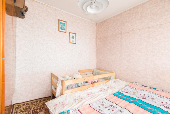 Продам трехкомнатную (3-комн.) квартиру, Волкова ул, 4к2, Ростов-на-Дону г