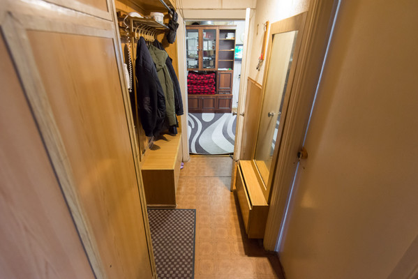 Продам трехкомнатную (3-комн.) квартиру, Волкова ул, 4к2, Ростов-на-Дону г