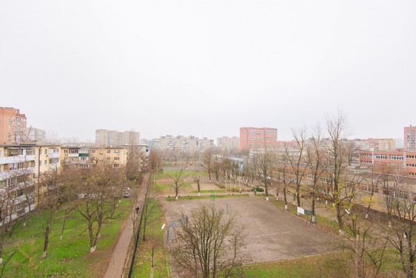 Продам трехкомнатную (3-комн.) квартиру, Волкова ул, 4к2, Ростов-на-Дону г