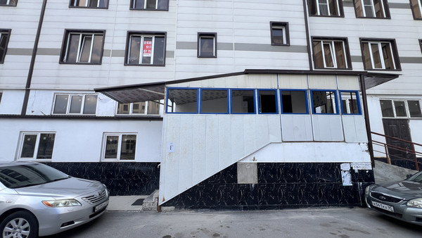 Продам трехкомнатную (3-комн.) квартиру, Эльбрусская ул, 19кг, Нальчик г